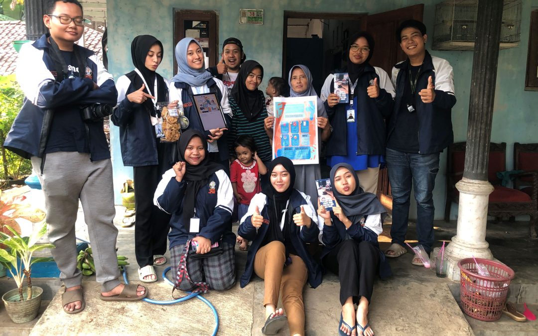 UMKM Mekar Jati bersama Mahasiswa KKN TIM II UNDIP Luncurkan Inovasi Baru: Rempeyek Udang Rebon, Diversifikasi Produk yang Menjanjikan